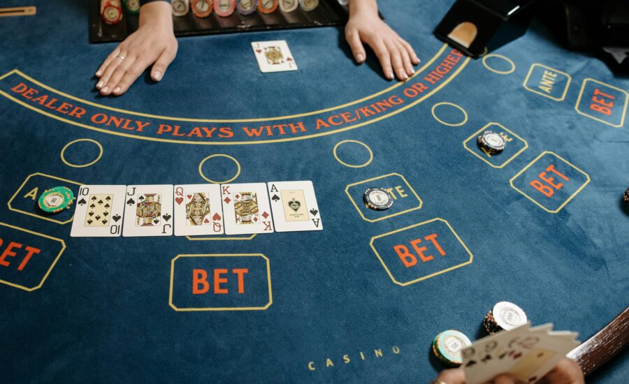 The Rise of Live Dealer Games in Online Casinos